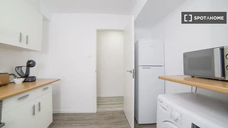 Room in El Cabanyal - El Canyamelar