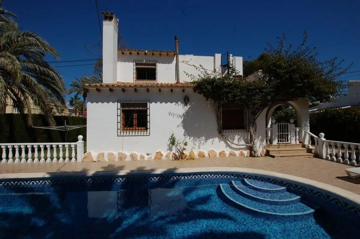 Houses for sale in Cabo Roig