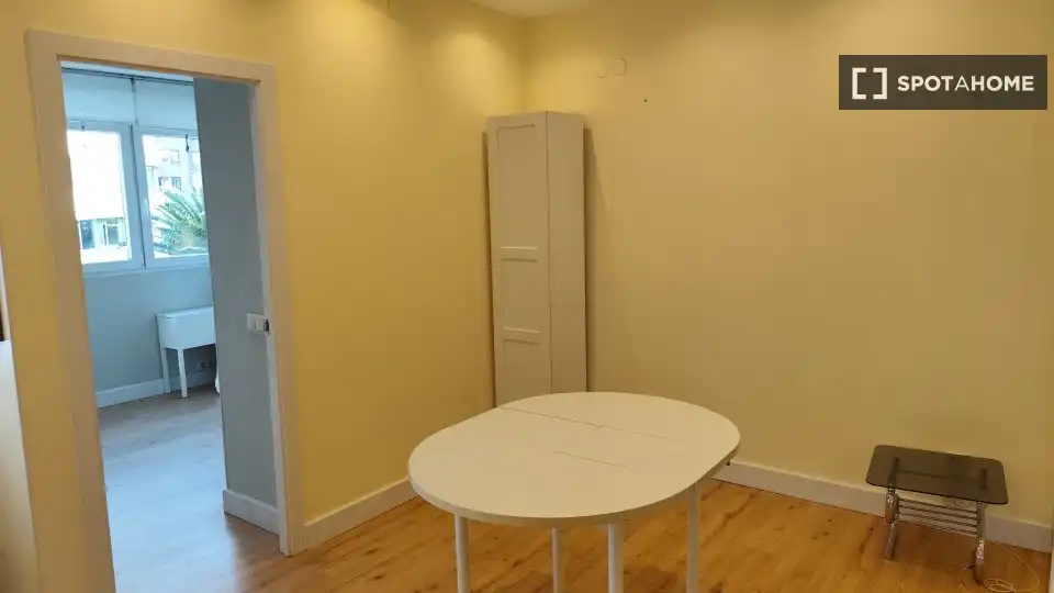 Dining room of Flat for rent in Madrid  with Air Conditioner, Heating and Furnished