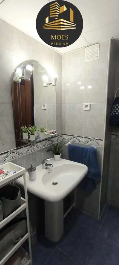 Bathroom of Flat for sale in Úbeda  with Air Conditioner, Heating and Balcony