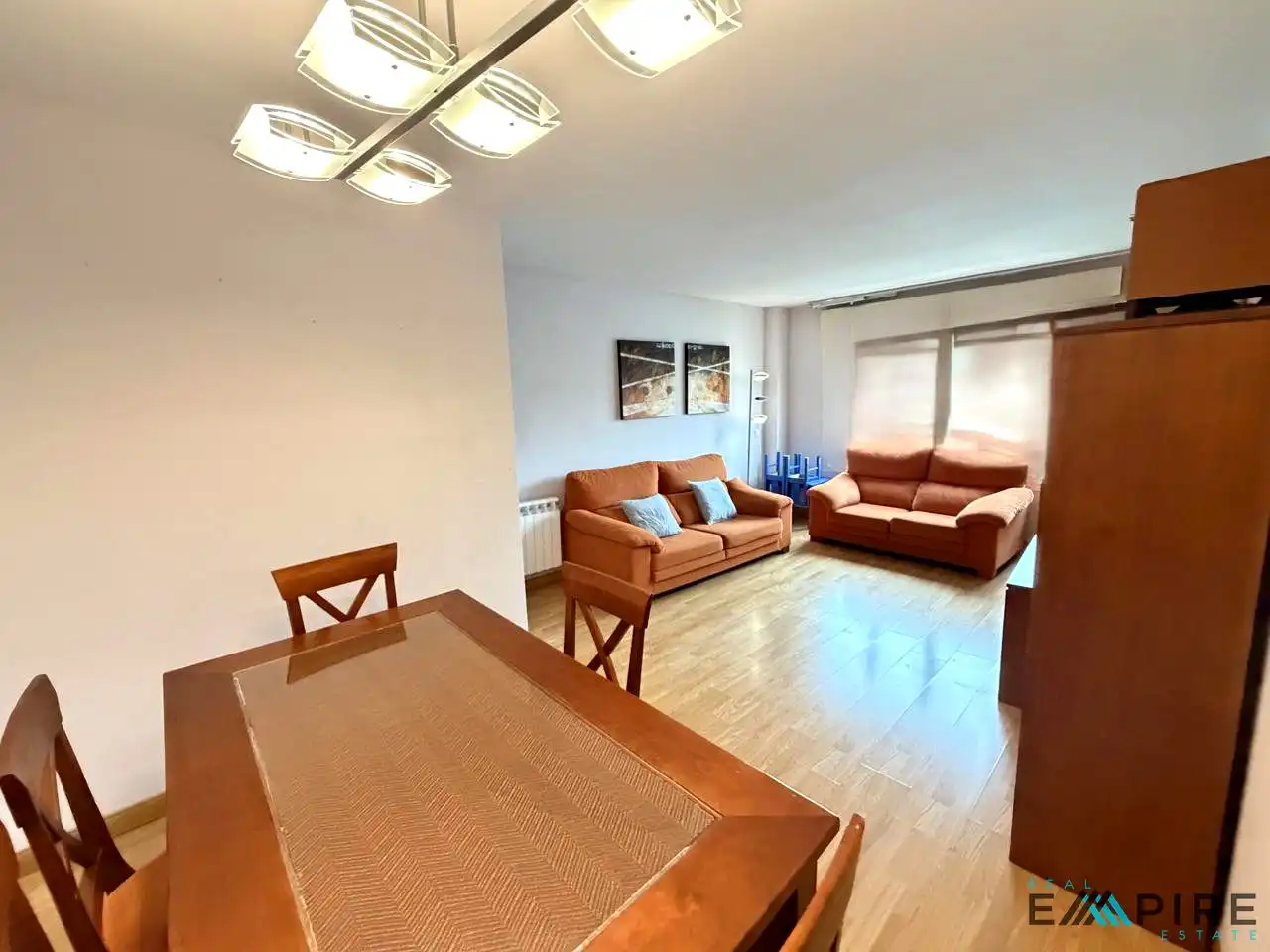 Vista exterior de Piso en venta en Parla con Aire acondicionado, Calefacción y Trastero