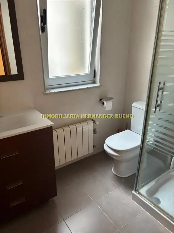 Bathroom of Flat for sale in Salamanca  with Heating and Balcony