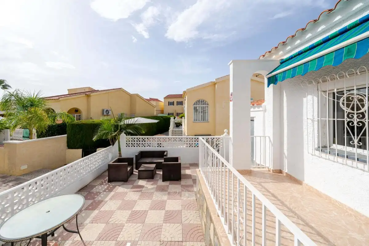 Terraza de Casa o chalet de alquiler en Elche / Elx con Aire acondicionado, Calefacción y Jardín privado