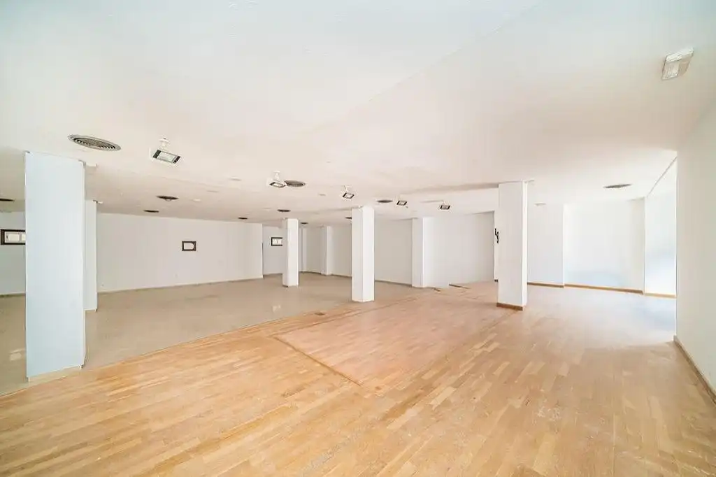 Gewerbefläche zum Verkauf in Avenida Avenida de Ifach, 9, imagen 2