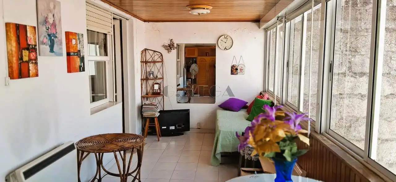 Piso en venta en Vigo  con Calefacción y Parquet