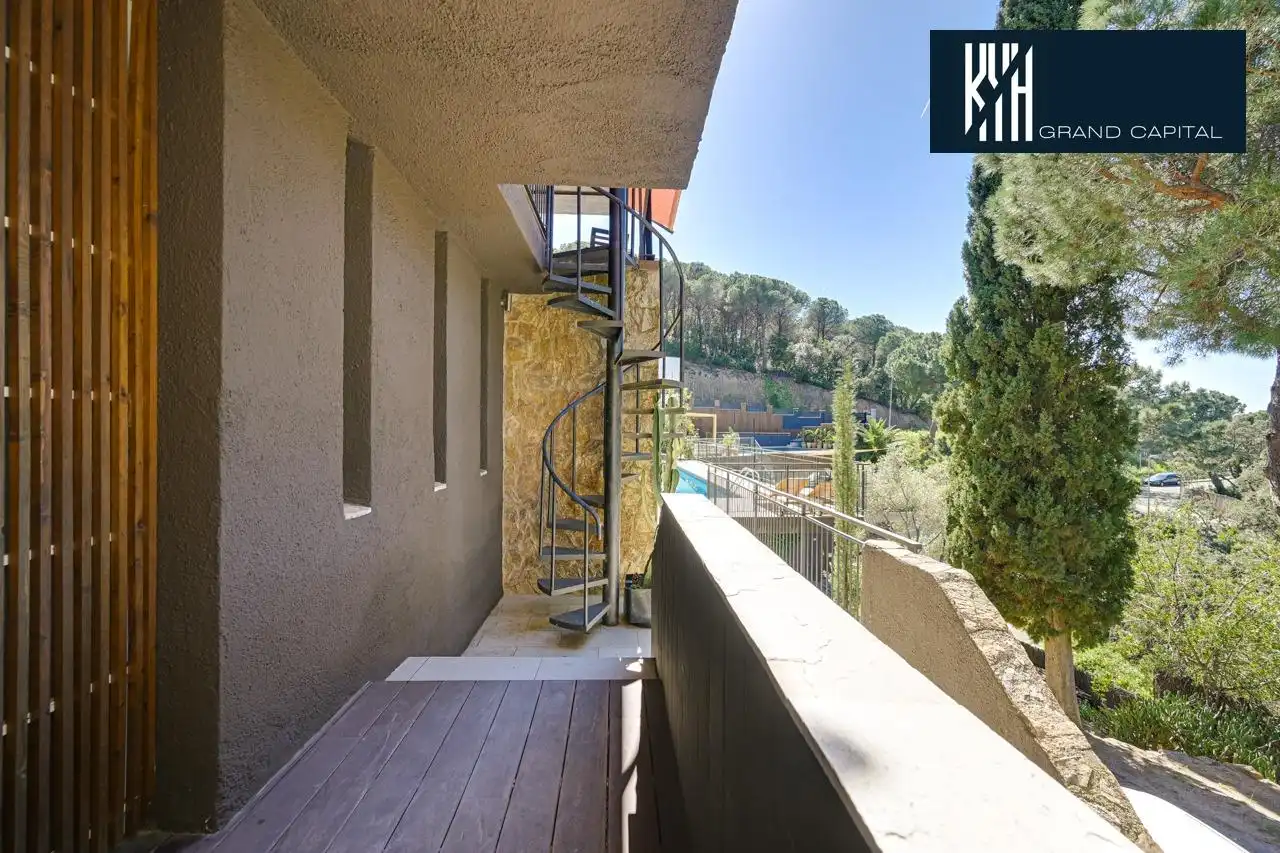 Detached house with pool for sale in Carrer Carrer Alexandria, imagen 71