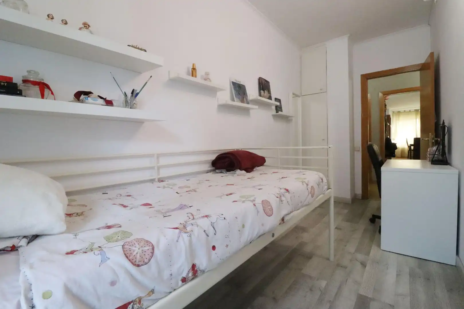 Habitación de Piso en venta en Sabadell con Calefacción, Parquet y Terraza