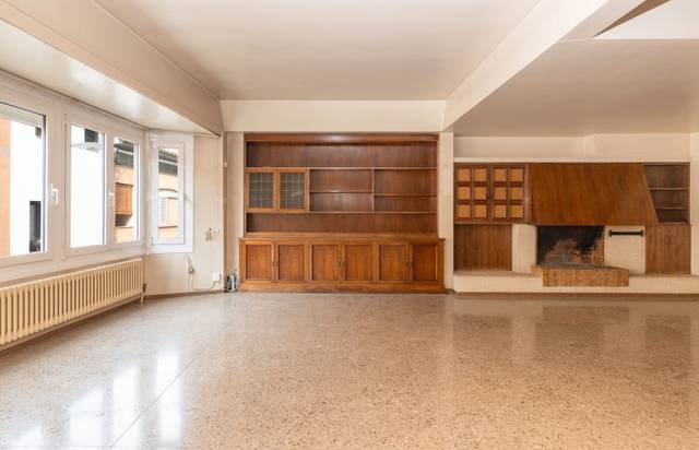 Piso en Venta en Barri del Centre