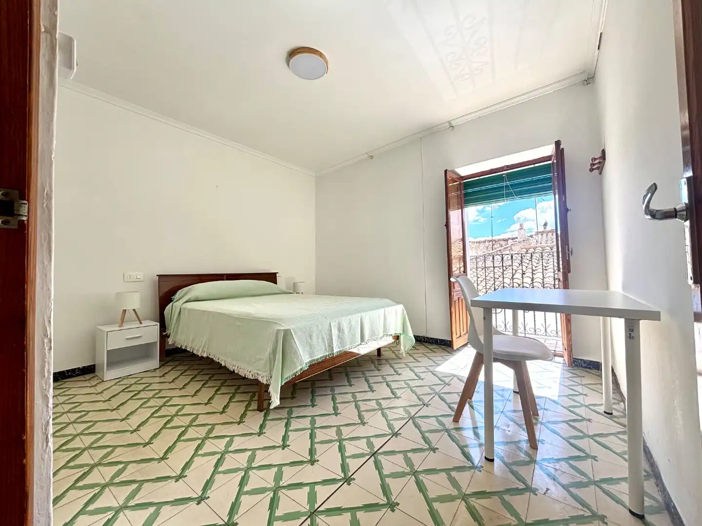Bedroom of Houses for share in Onil  with Terrace, Furnished and Washing machine