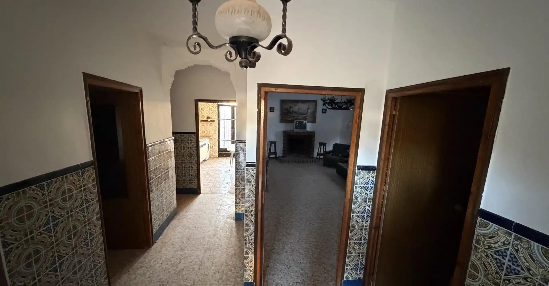 Detached house with garden for sale in Villafranca de los Caballeros, imagen 9