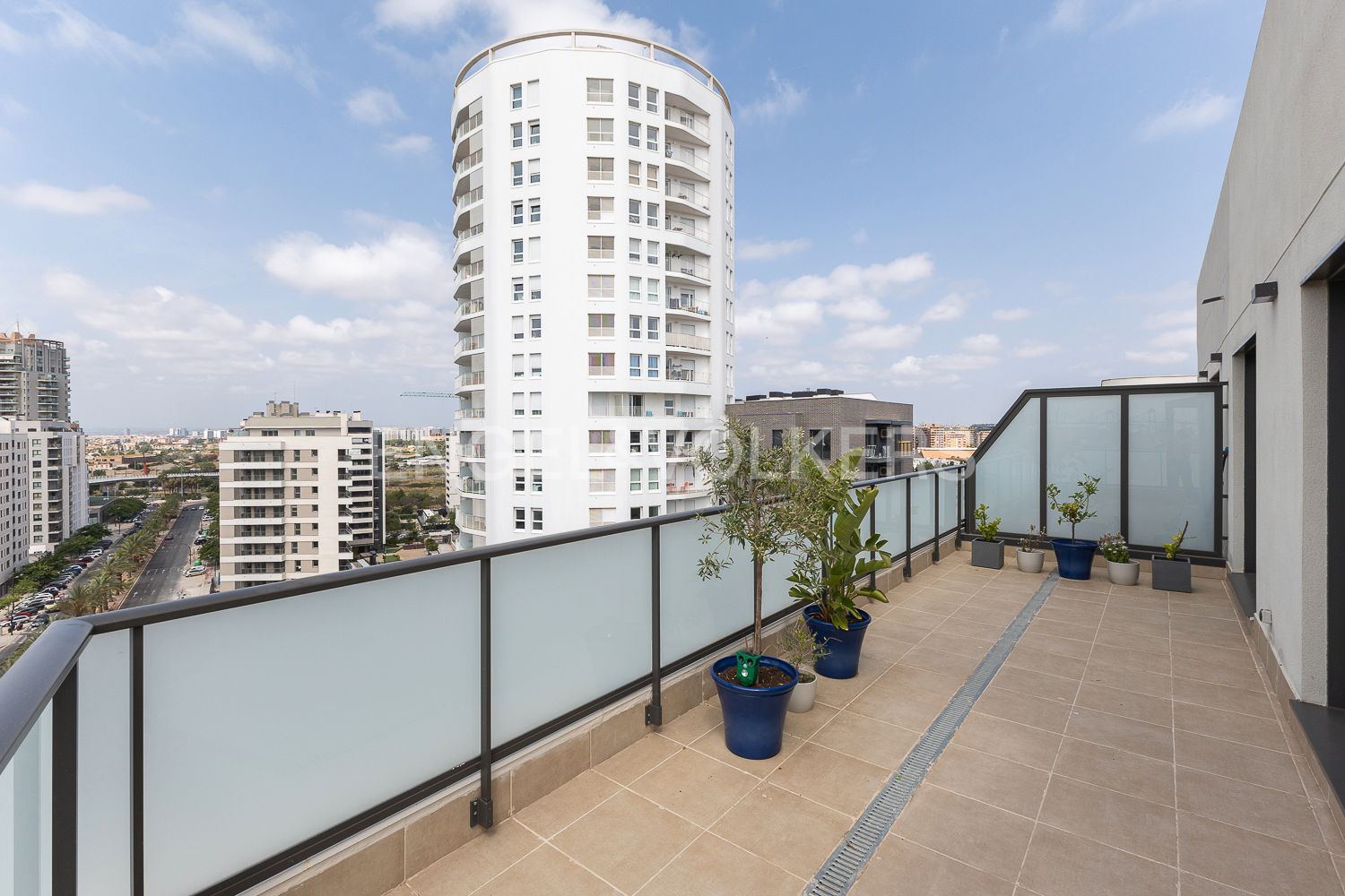 Terrassa de Àtic en venda en  Valencia Capital amb Aire condicionat, Calefacció i Jardí privat