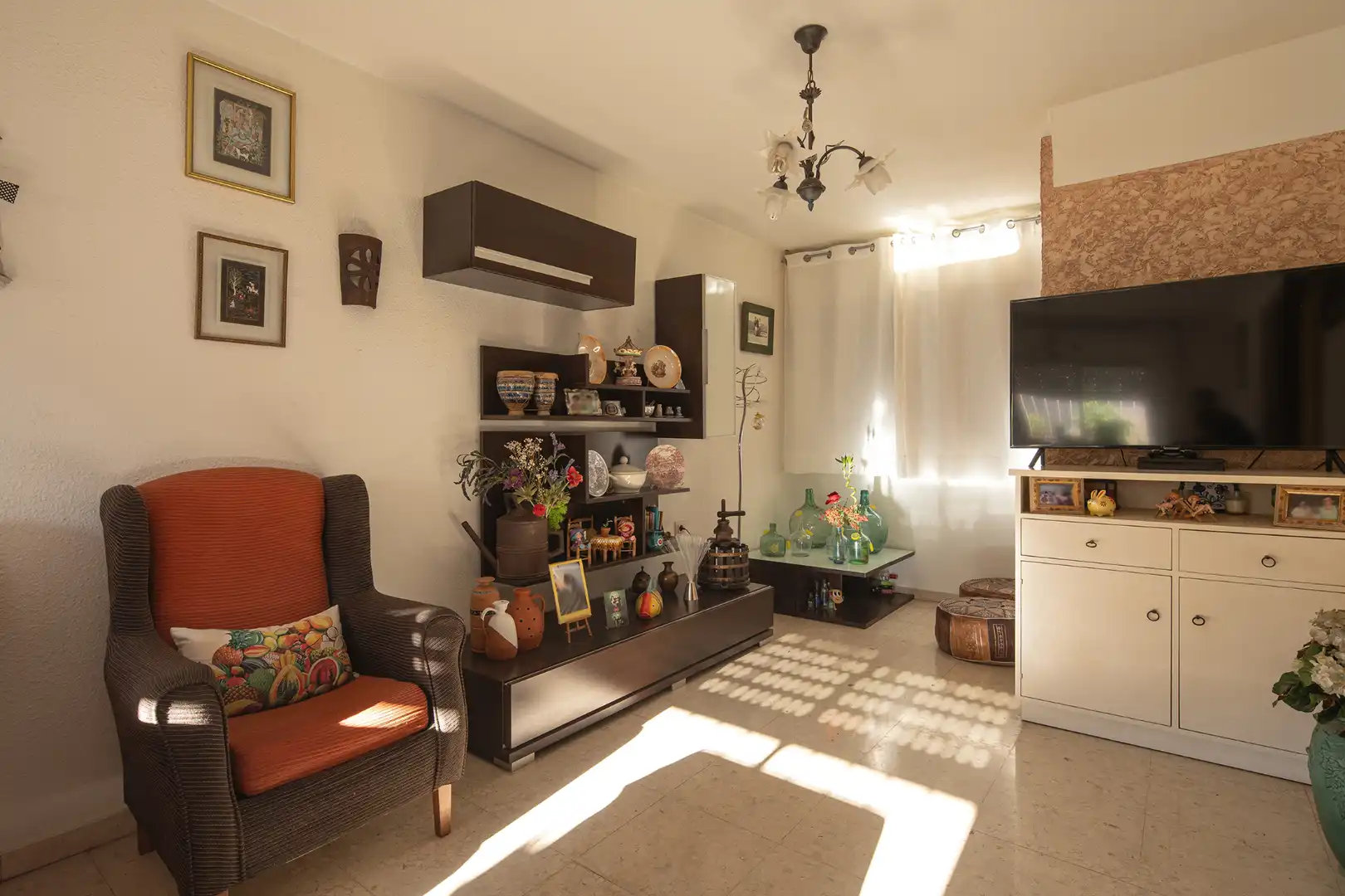 Sala de estar de Casa adosada en venta en Huétor Vega con Aire acondicionado, Terraza y Amueblado