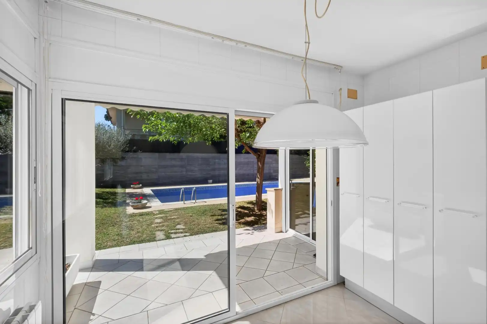 Piscina de Casa o chalet en venta en Aiguaviva con Aire acondicionado, Calefacción y Jardín privado