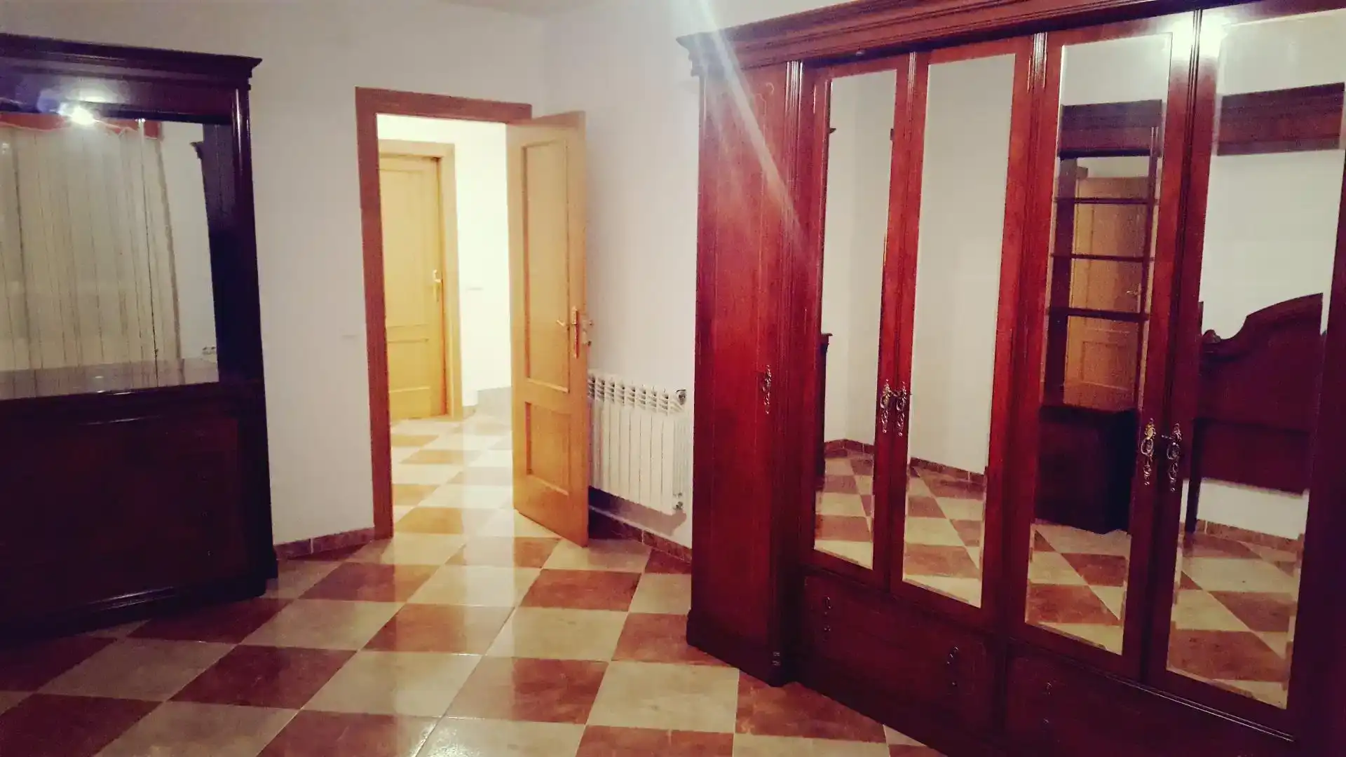Casa adosada en venda en Baza amb Forn, Rentadora i Microones