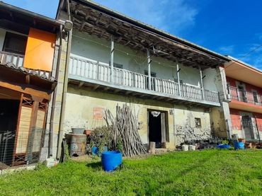 Maison avec balcon à vendre à Barrio de Borroto 5