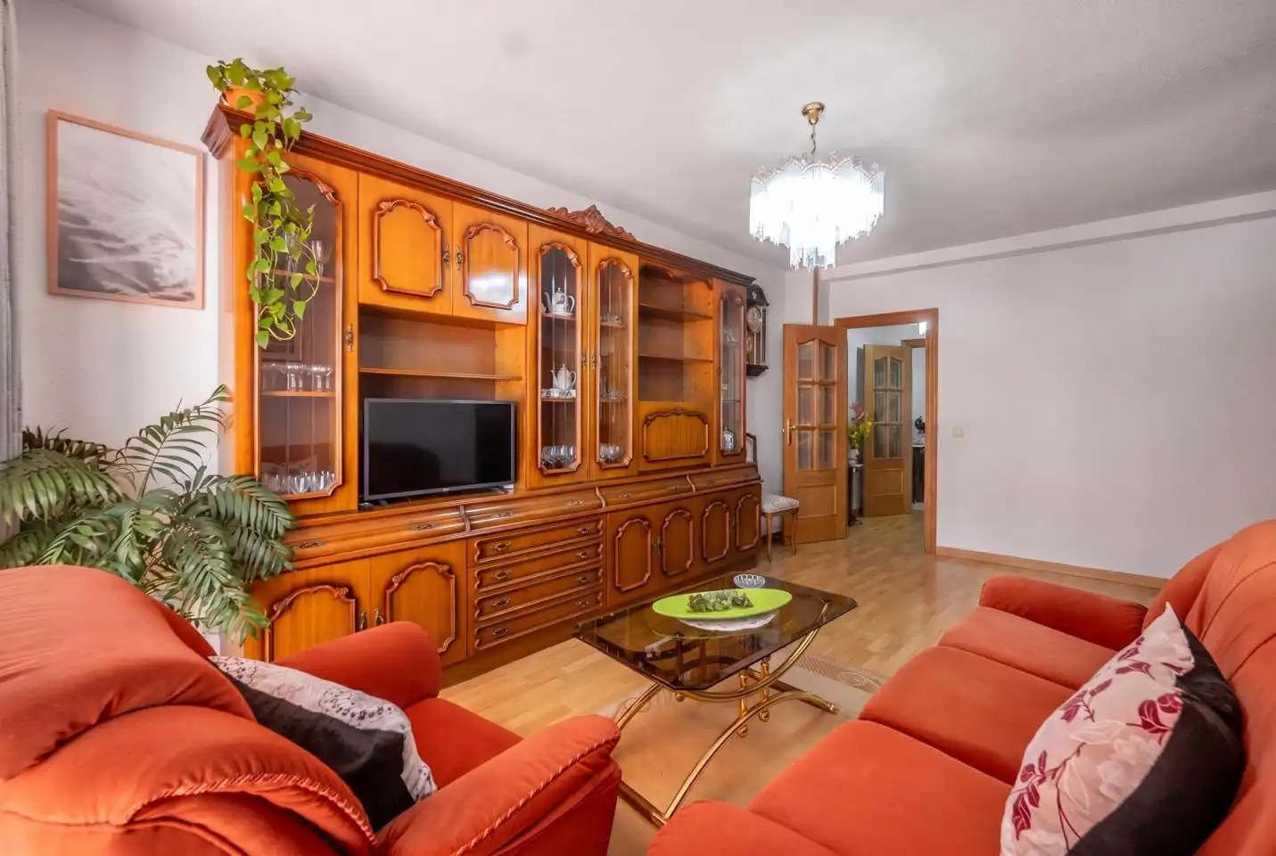 Sala d'estar de Pis en venda en Ávila amb Calefacció, Parquet i Terrassa