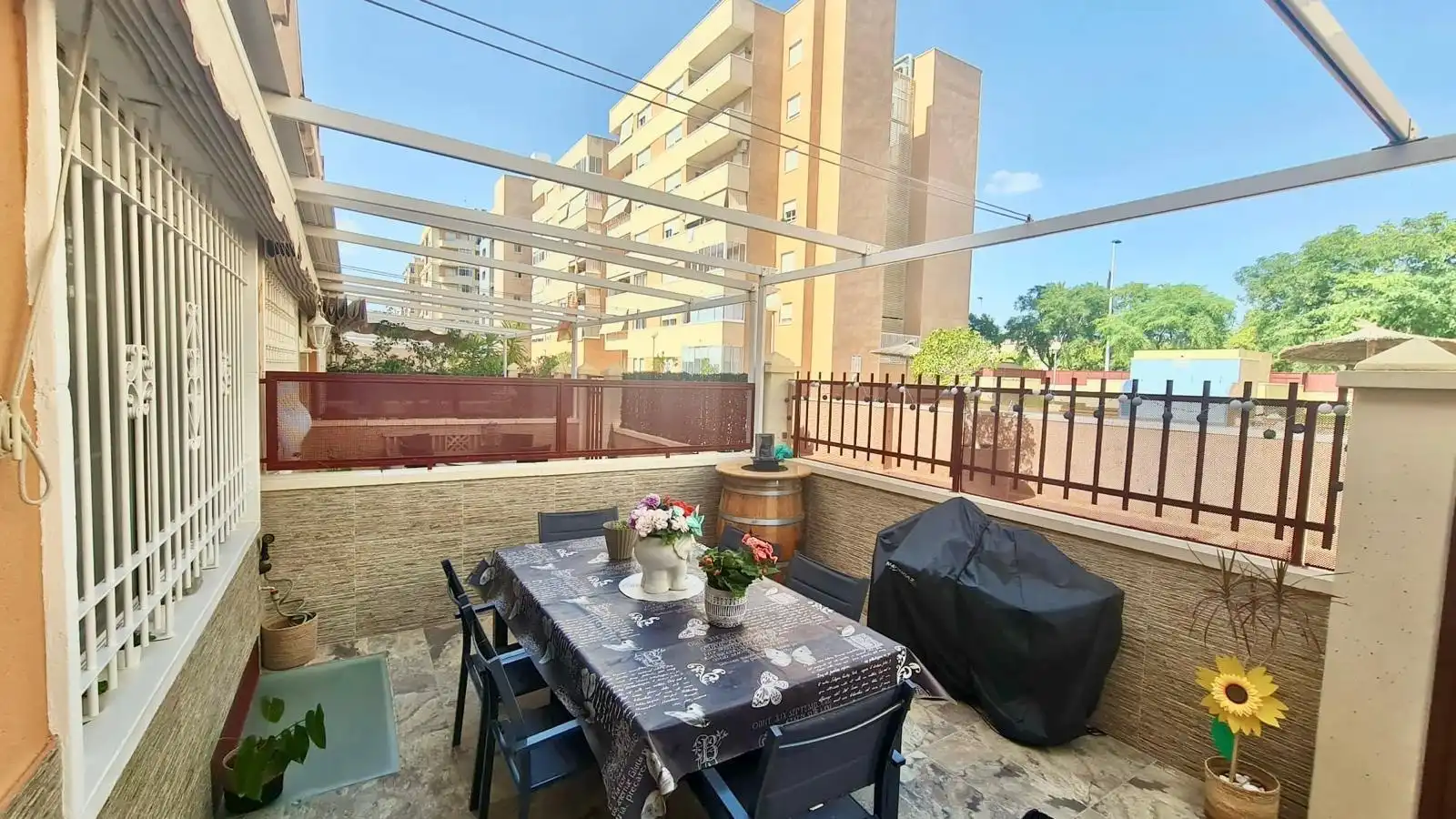 Reihenhaus mit Pool zum Verkauf in Elche ciudad, imagen 2