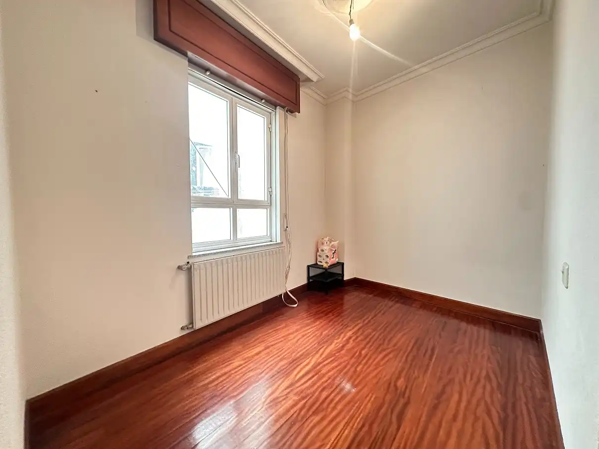 Bedroom of Flat for sale in Santiago de Compostela   with Heating