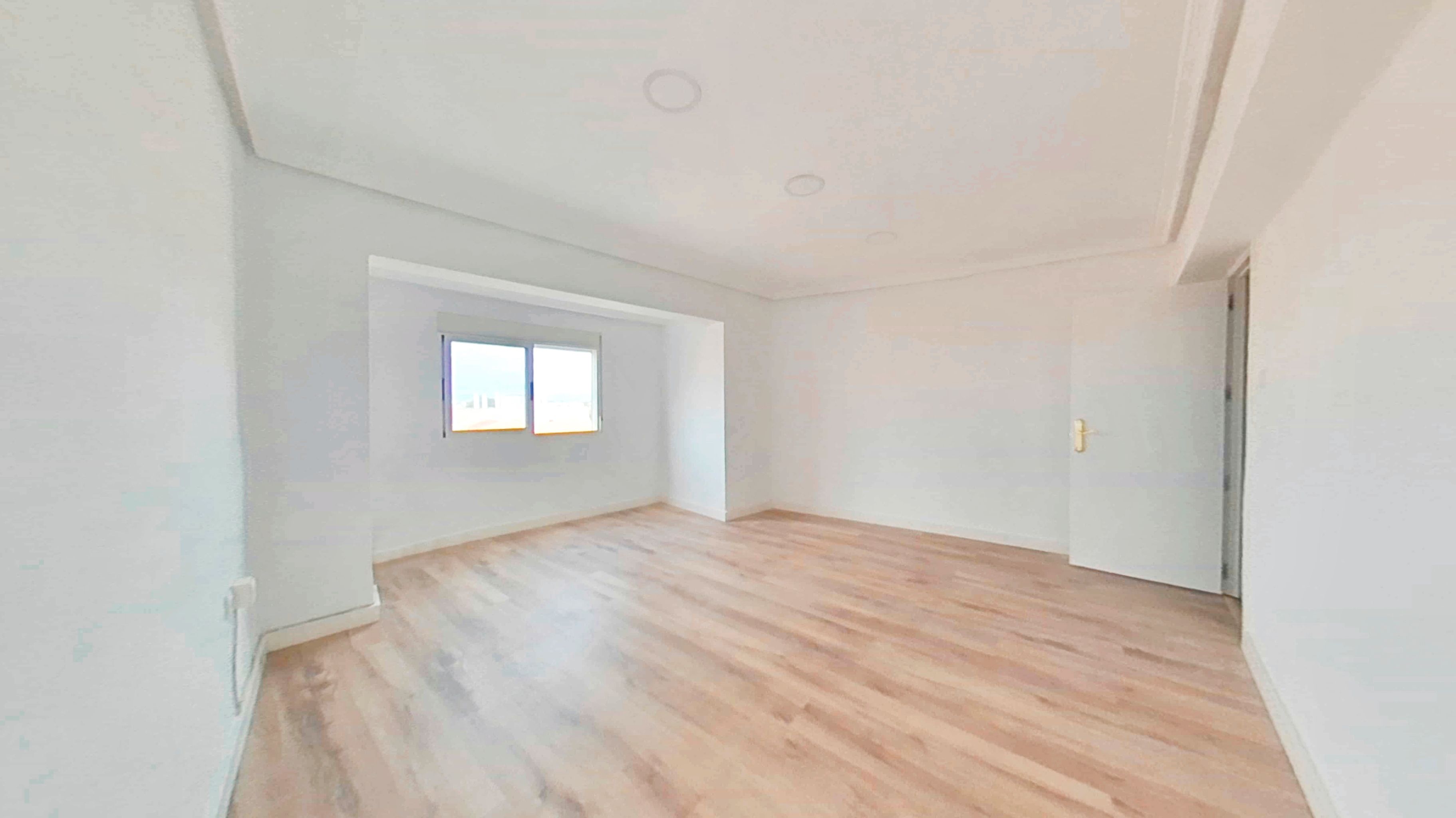 Bedroom of Flat for sale in Torrent  with Heating, Terrace and Oven