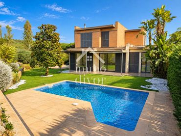 Maison avec piscine à vendre à El Balis - Can Calella