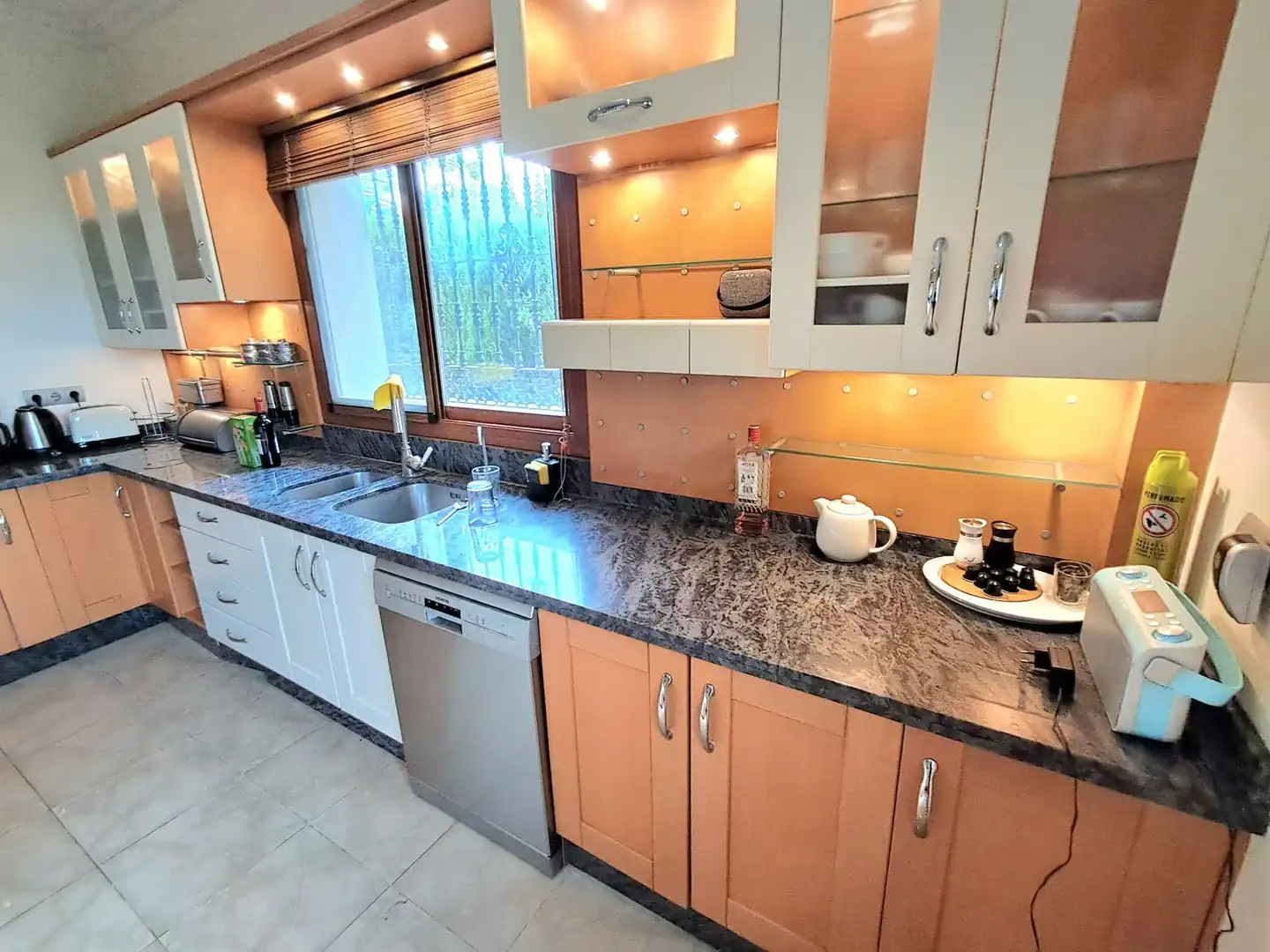 Kitchen of Houses for sale in Benalmádena  with Air Conditioner, Private garden and Terrace