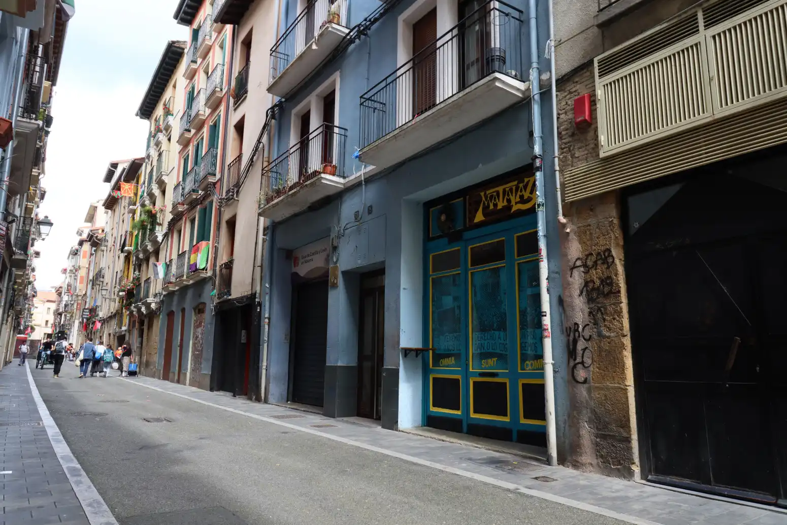 Vista exterior de Piso en venta en  Pamplona / Iruña con Calefacción y Parquet