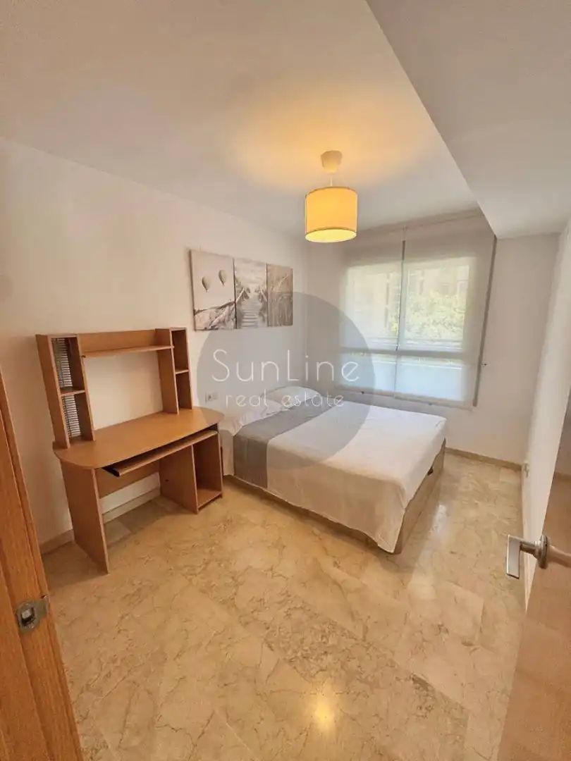 Habitación de Piso de alquiler en Valencia con Amueblado y Balcón
