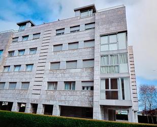 Vista exterior de Dúplex en venda en Santander amb Calefacció, Terrassa i Piscina