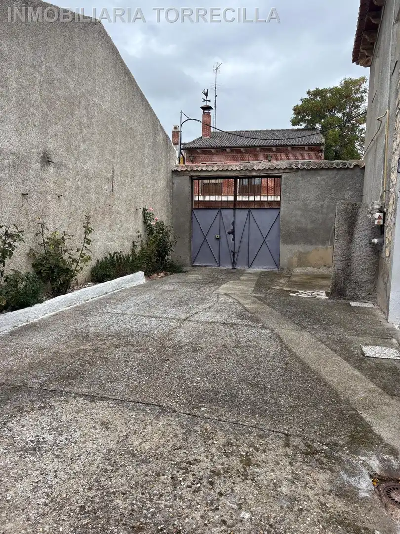 Parking de Finca rústica en venta en Renedo de Esgueva, Valladolid
