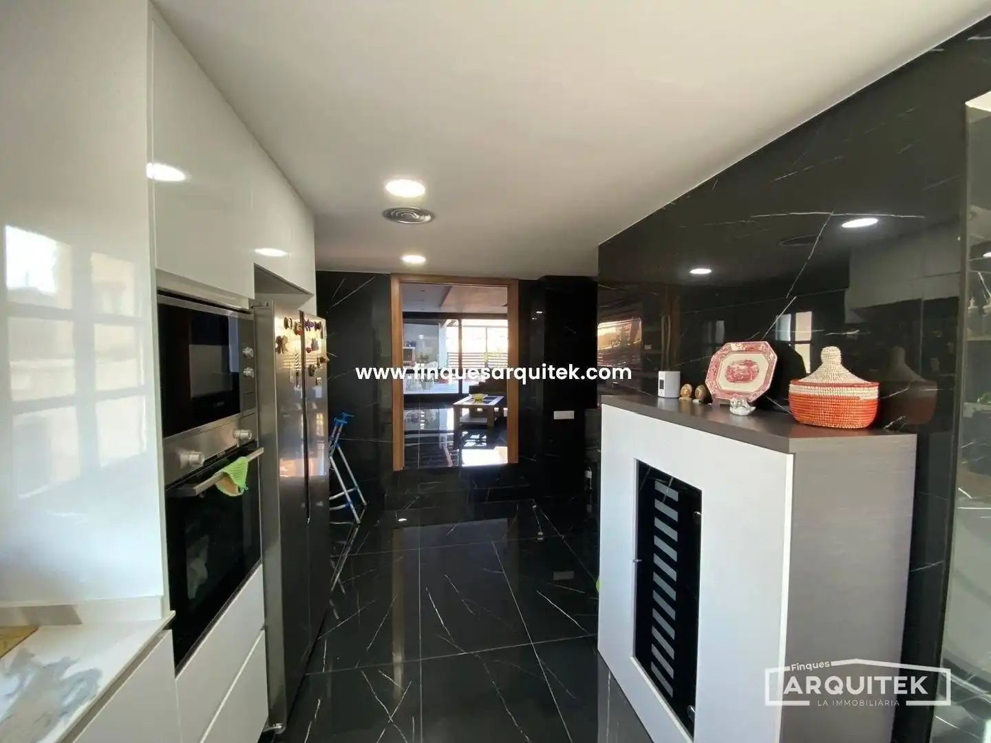 Casa adosada en venta en Rosselló