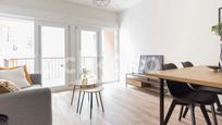 Living room of Flat for sale in  Sevilla Capital  with Air Conditioner and Terrace