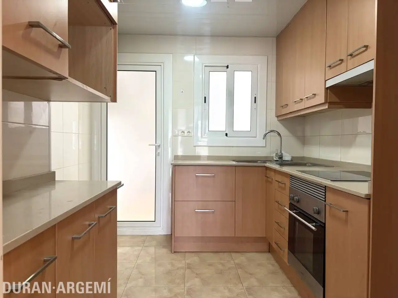 Flat with terrace for sale in Avenida Abat Marcet, imagen 7