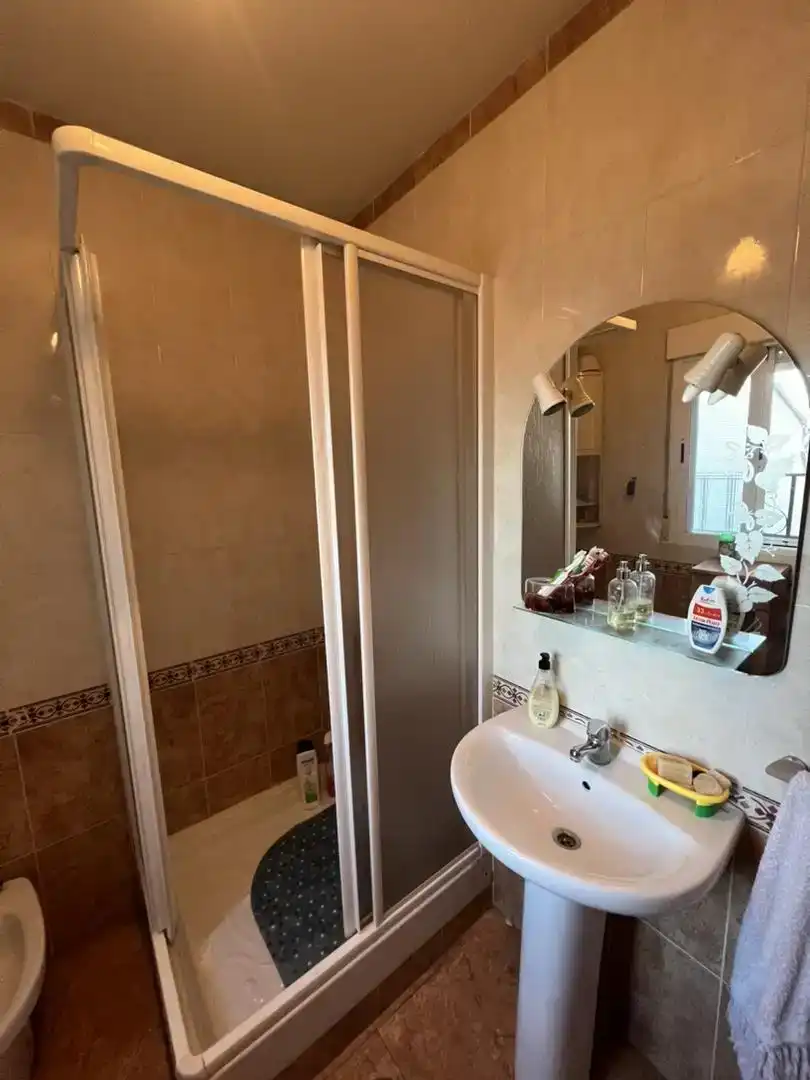 Baño de Casa o chalet en venta en Los Navalmorales con Jardín privado y Trastero