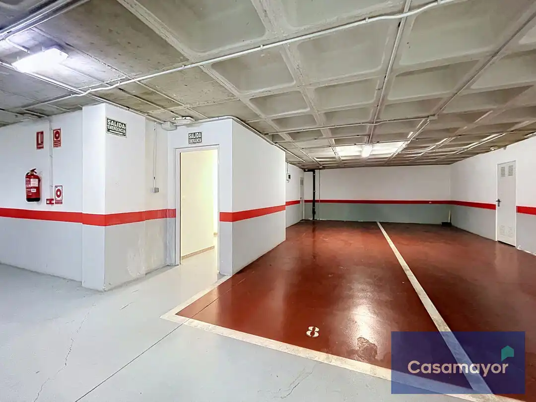 Parking de Piso en venta en Alicante / Alacant con Aire acondicionado, Calefacción y Trastero