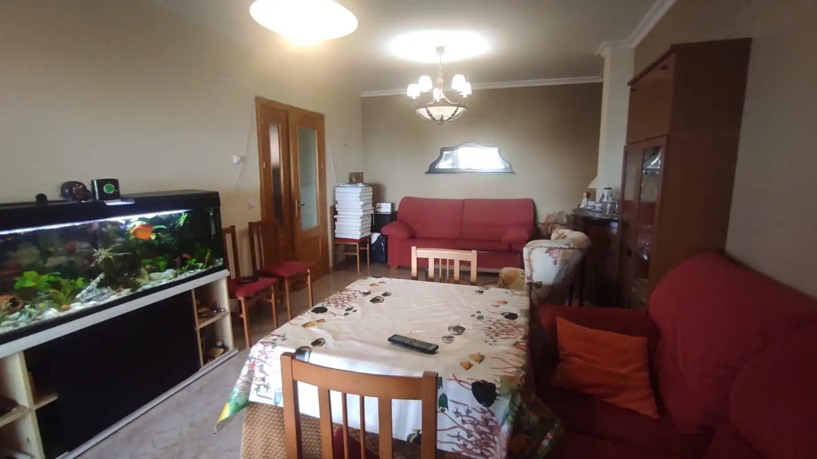 Sala d'estar de Casa o xalet en venda en Argamasilla de Calatrava amb Jardí privat i Moblat