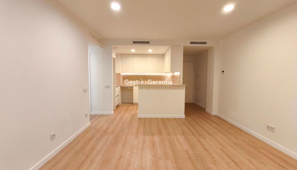 Foto 0 de EDIFICI BON VIATGE
