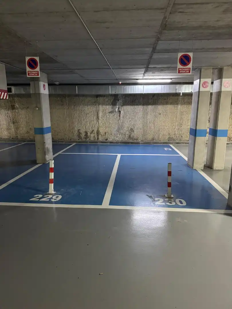 Parking de Garaje de alquiler en San Lorenzo