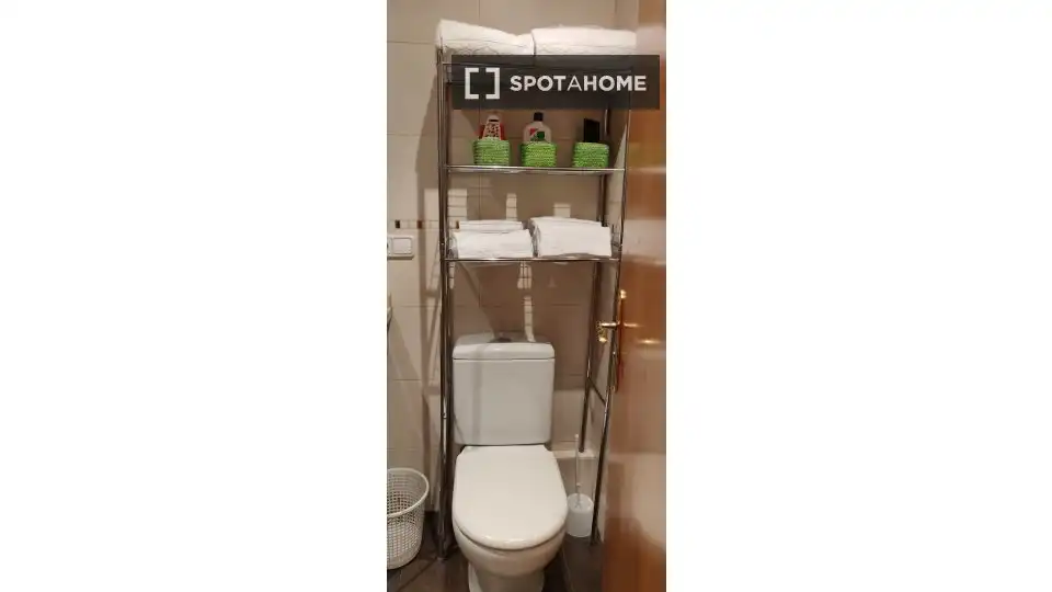 Badezimmer von Wohnungen zur untervermieten in Donostia - San Sebastián  mit Klimaanlage, Terrasse und Möbliert