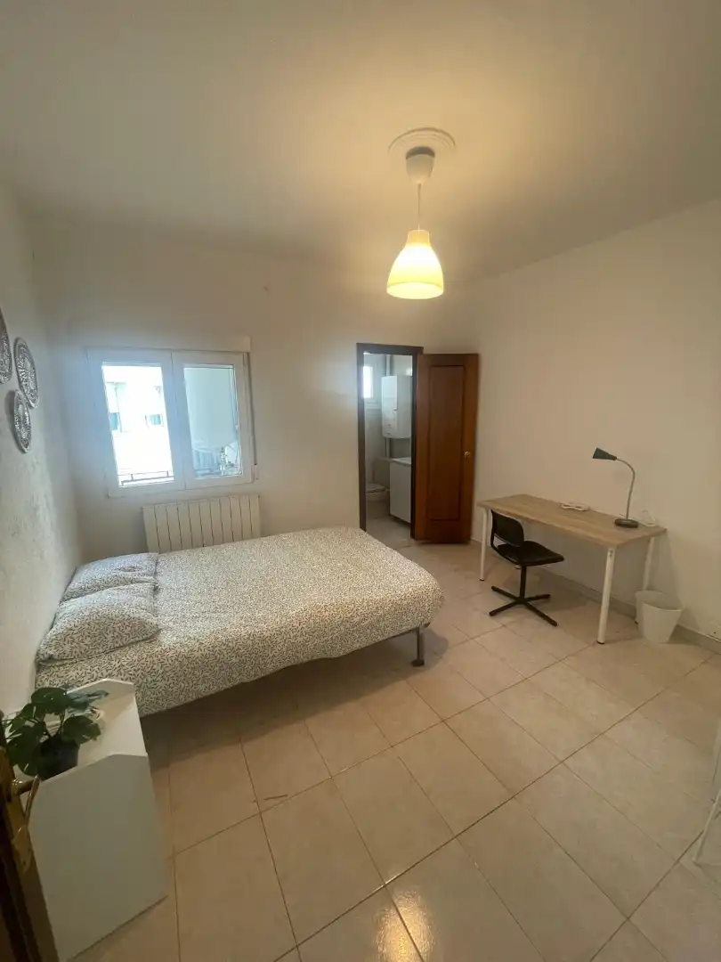 Habitación de Piso en venta en Zaragoza con Aire acondicionado, Calefacción y Trastero