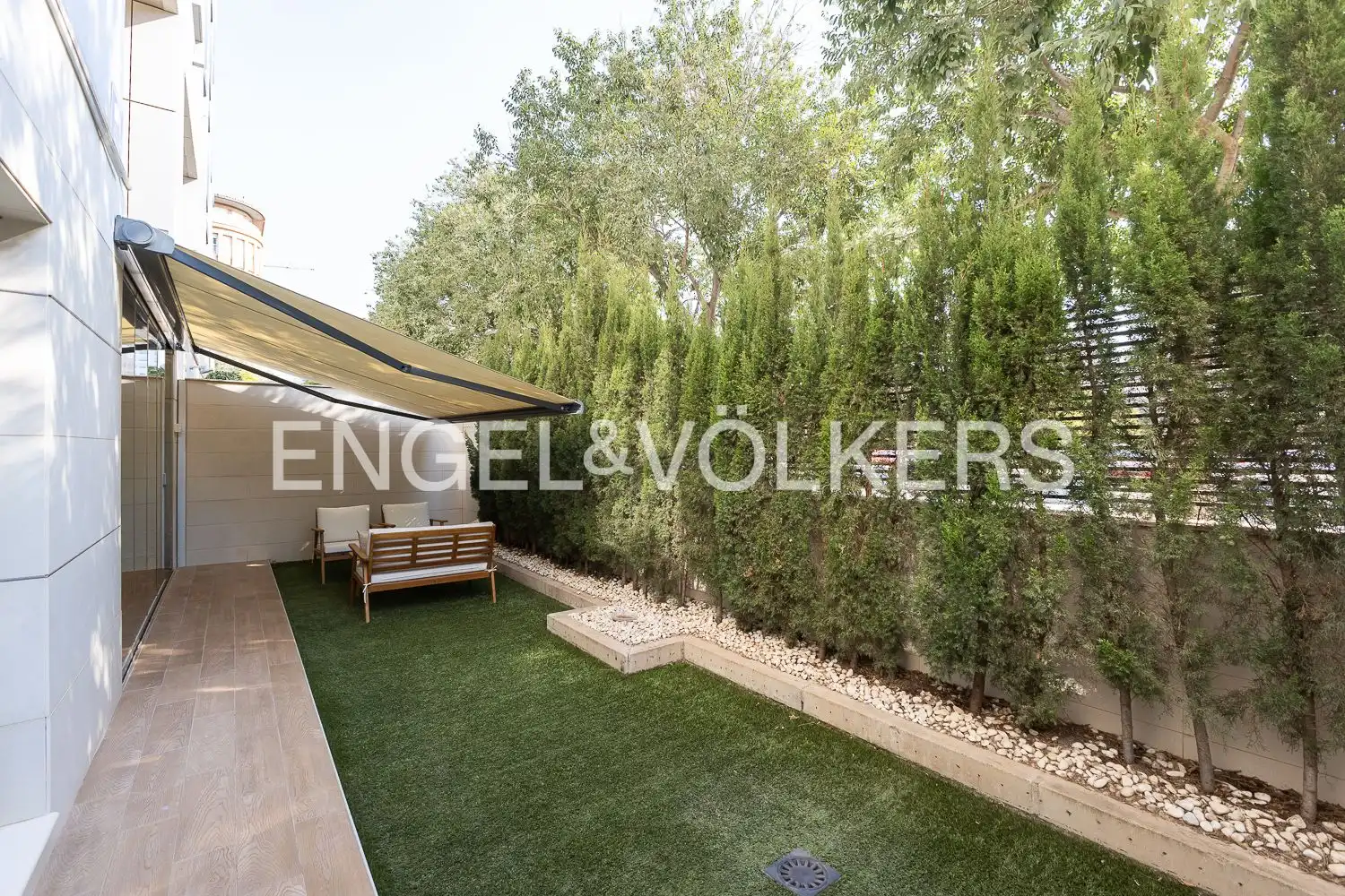 Terraza de Dúplex en venta en Valencia con Aire acondicionado, Calefacción y Jardín privado