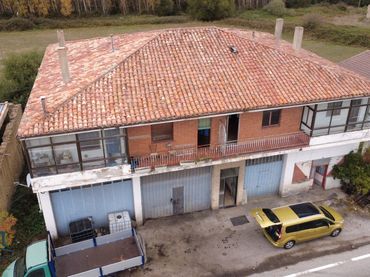 Haus zum Verkauf in Valle de Valdebezana