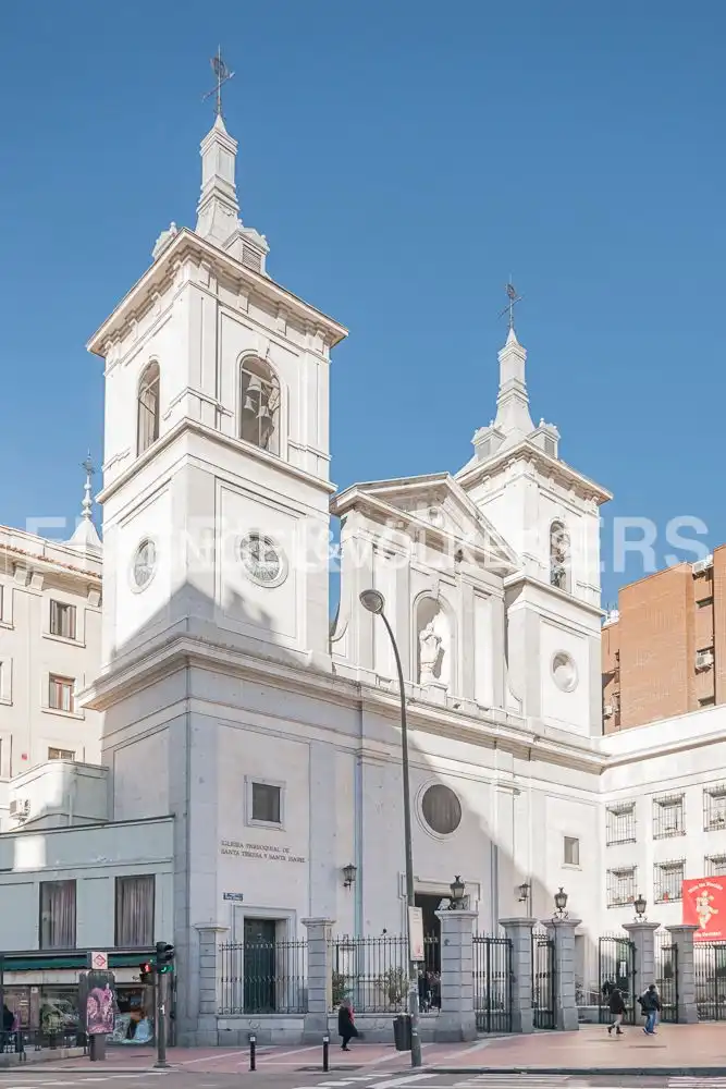 Vista exterior de Ático en venta en Madrid con Aire acondicionado, Calefacción y Terraza