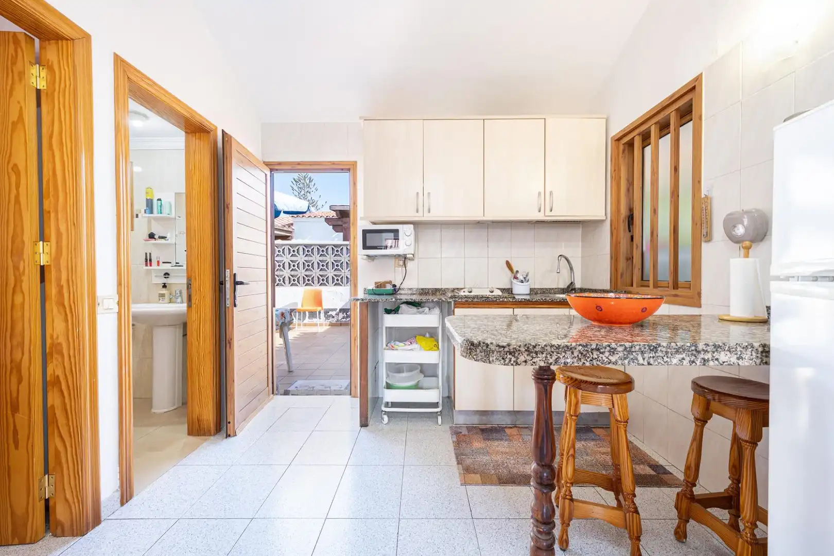 Cocina de Casa adosada en venta en San Bartolomé de Tirajana con Terraza, Amueblado y Piscina comunitaria