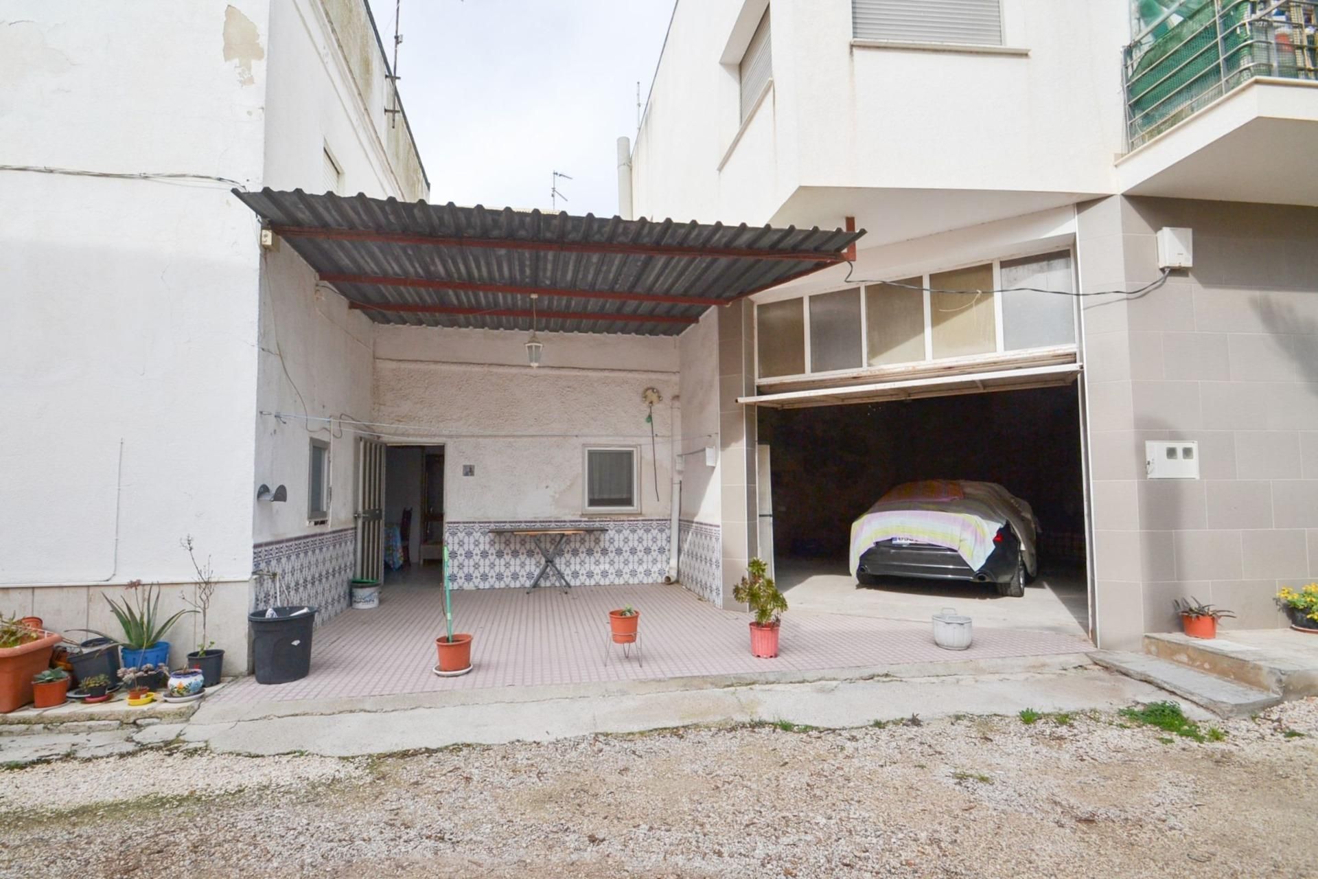 Exterior view of House or chalet for sale in Deltebre  with Terrace, Storage room and Balcony