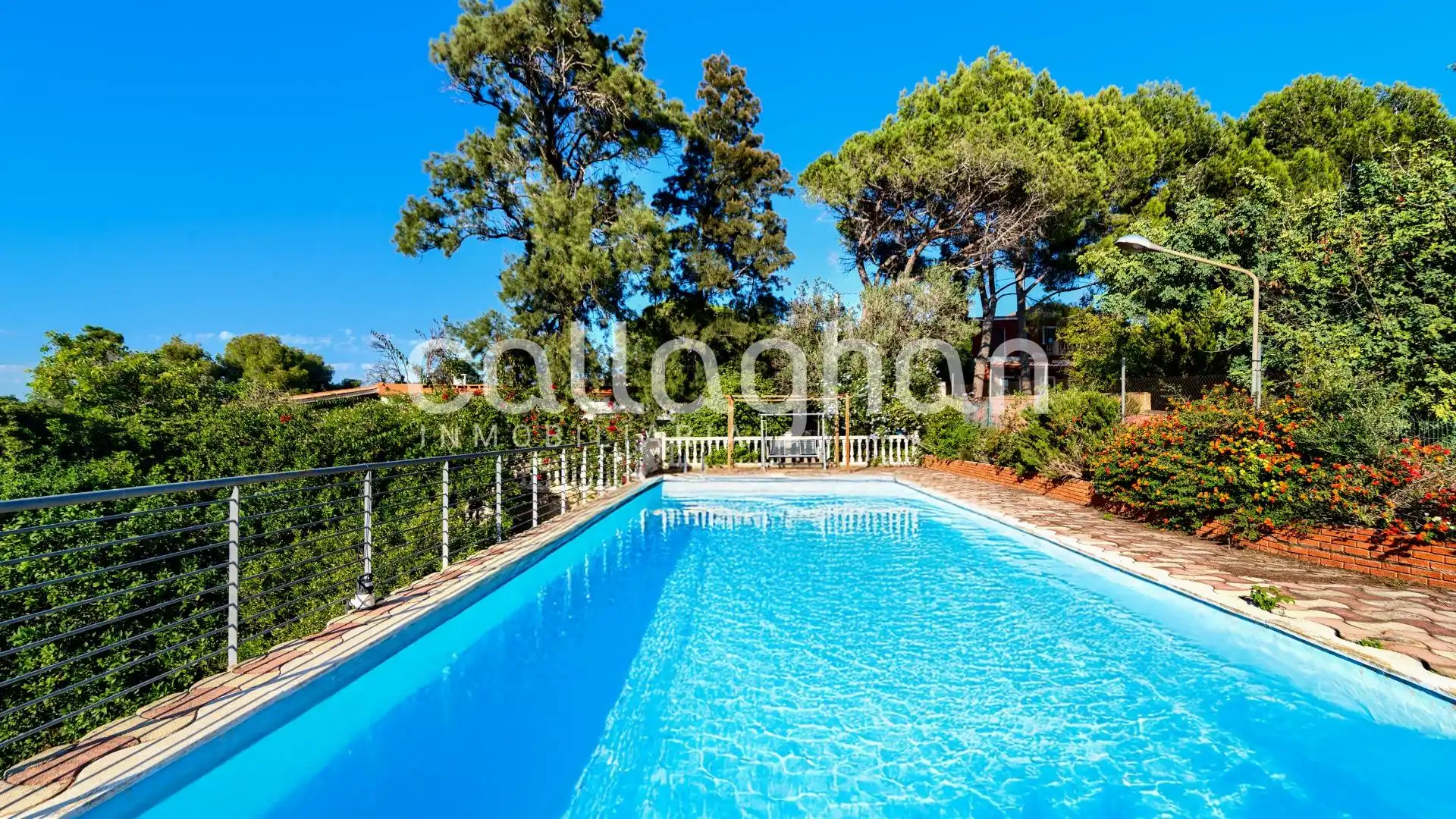 Piscina de Casa o chalet en venta en Alzira con Aire acondicionado, Calefacción y Jardín privado