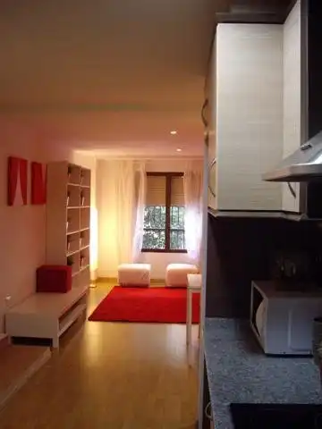 Schlafzimmer von Wohnung zur Miete in Valencia mit Klimaanlage