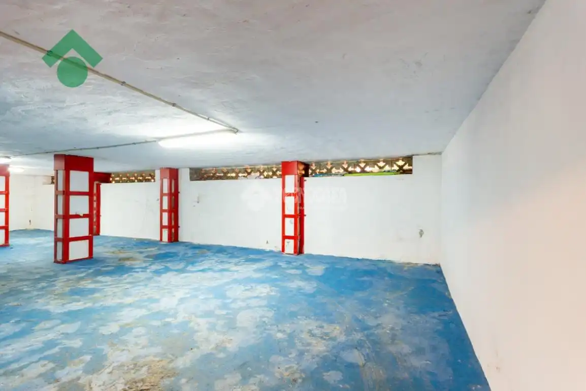 Garage zum Verkauf in Nerja