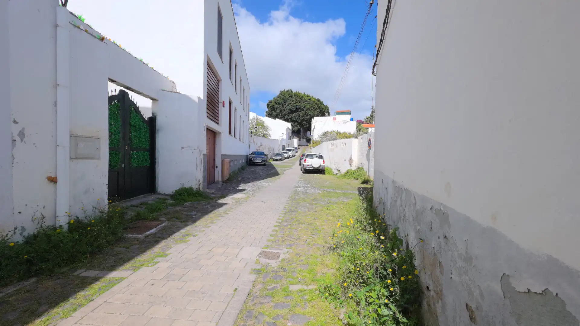 Vista exterior de Edificio en venta en Telde