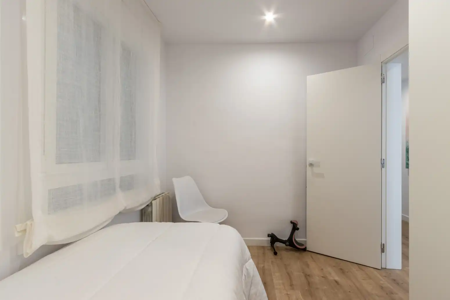 Schlafzimmer von Wohnung zum Verkauf in Terrassa mit Klimaanlage, Heizung und Parkett