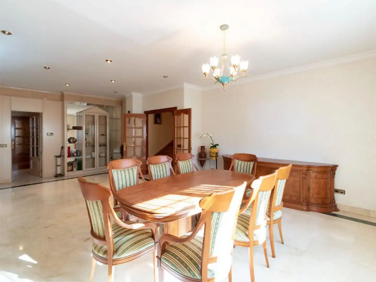 Comedor de Casa o chalet en venta en Boadilla del Monte con Aire acondicionado, Piscina y Balcón